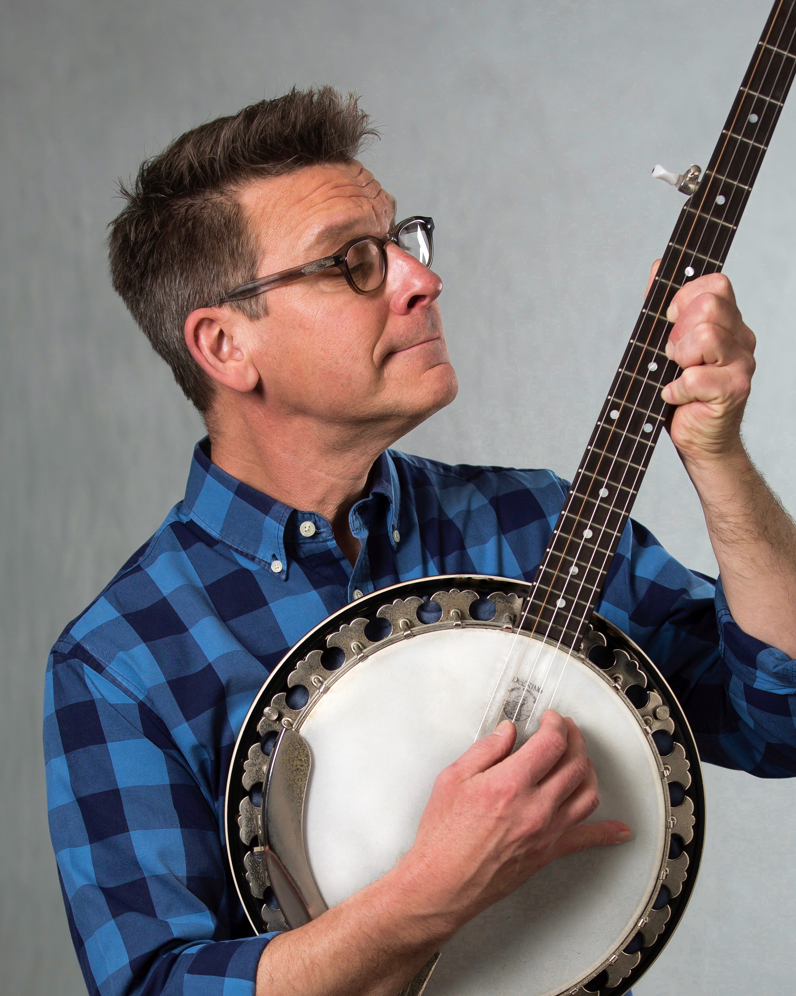 Jim Gill and banjo