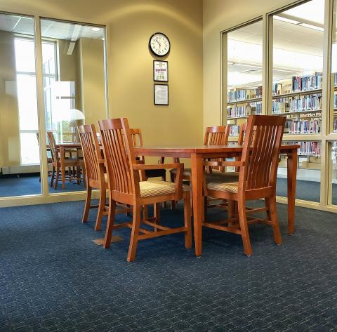 Wirt Study Room number 4 with table and chairs