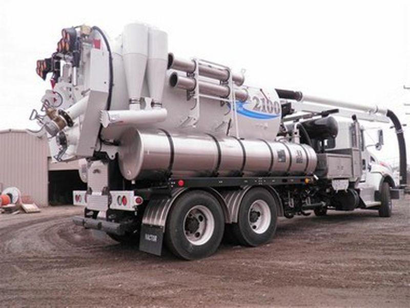 sewer truck